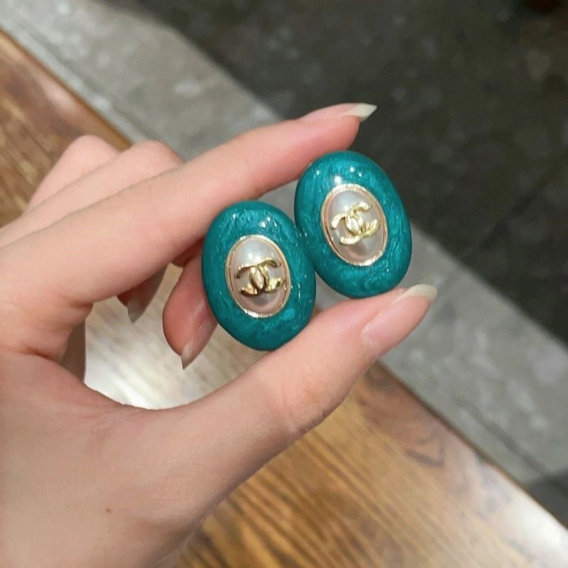 Affordable Chanel Earrings 224310