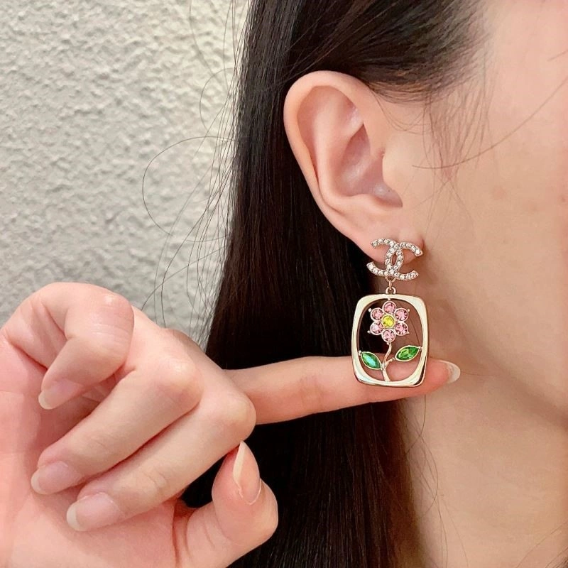 WellDesigned Chanel Earrings 224274
