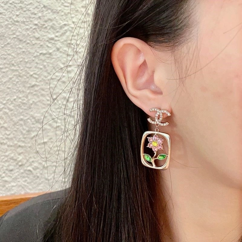 WellDesigned Chanel Earrings 224274