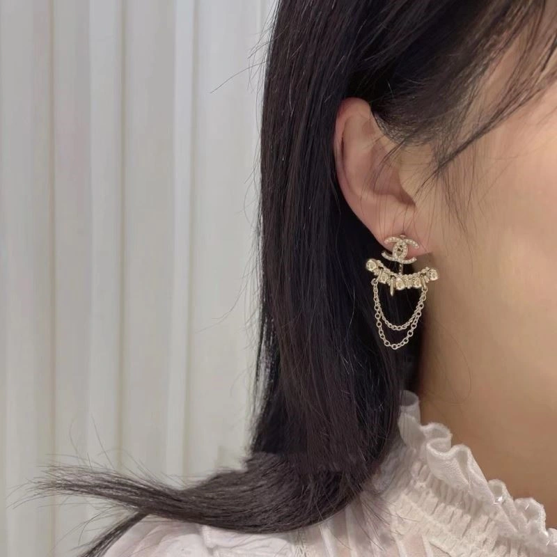 Vibrant Chanel Earrings 224253