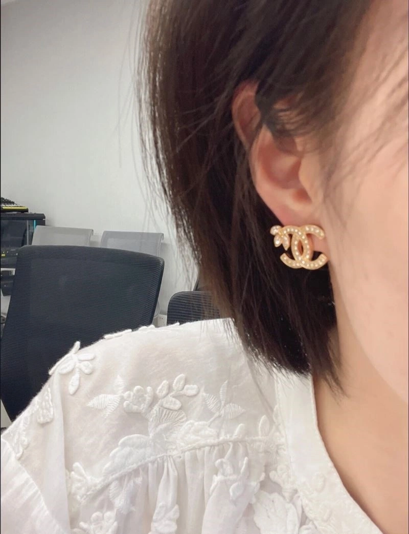 SunProtective Chanel Earrings 224240