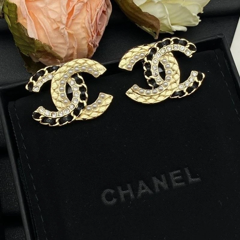 Chanel Earrings Effortless 224245