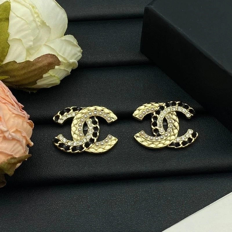 Chanel Earrings Effortless 224245