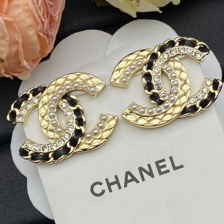 Chanel Earrings Effortless 224245