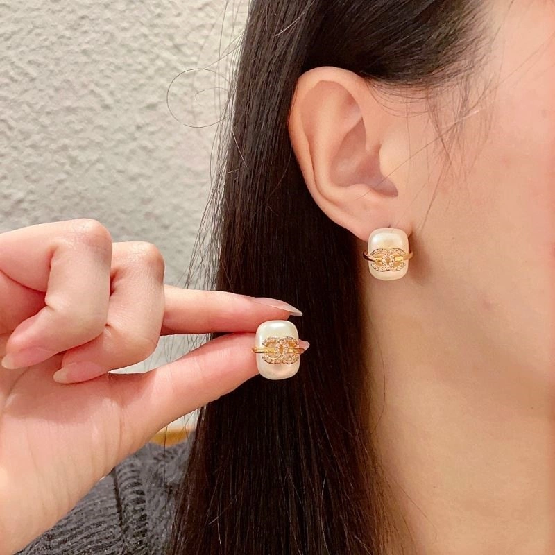 FreshLook Chanel Earrings 224230
