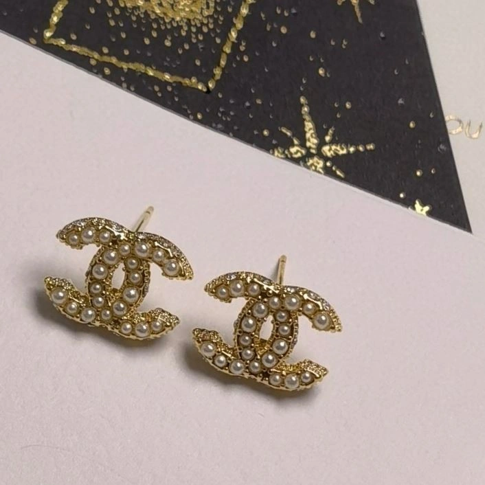 Snug Chanel Earrings 224252