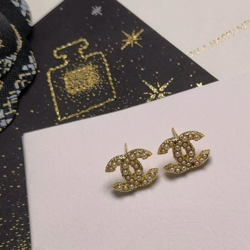 Snug Chanel Earrings 224252