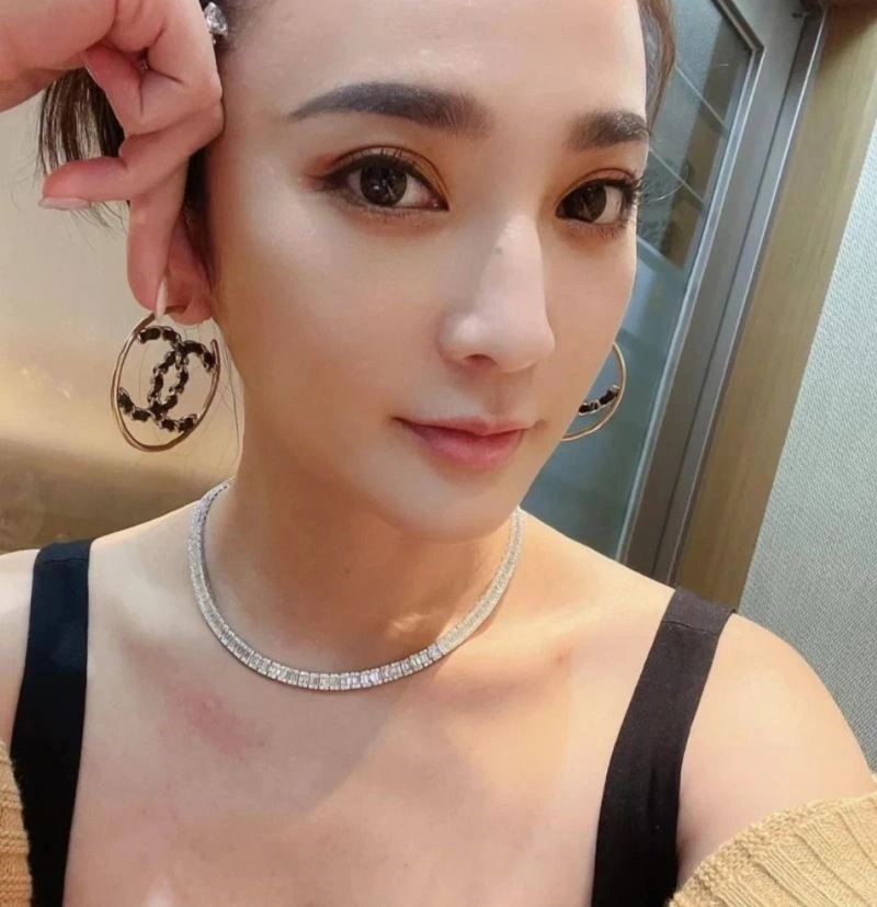 Soft Chanel Earrings 224243