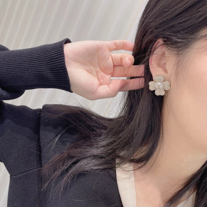 StreetReady Chanel Earrings 224235