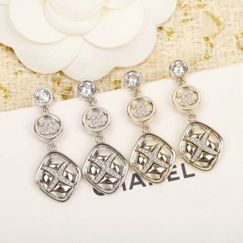 Chanel Earrings Breathable 224237