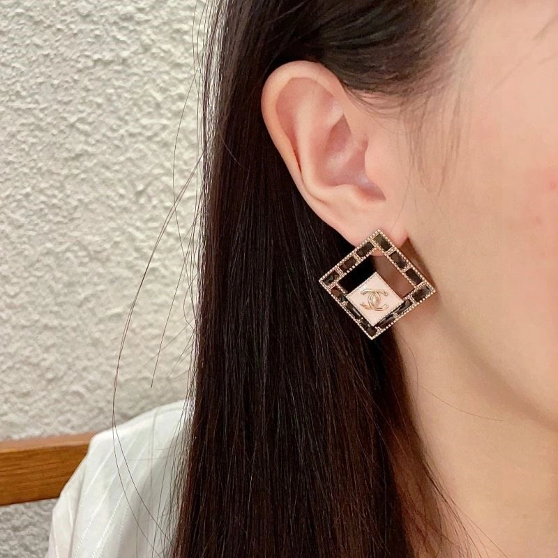 BestValue Chanel Earrings 224224