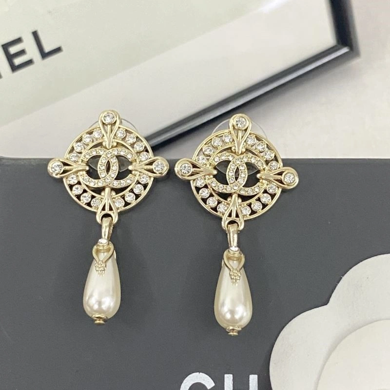 Chanel Earrings Sophisticated 224364