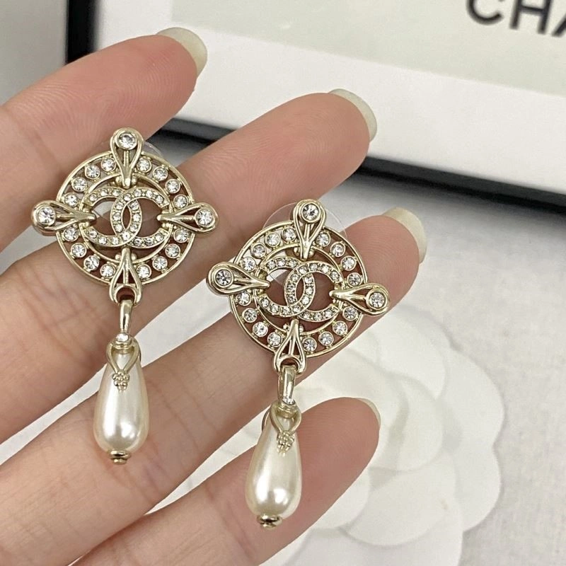 Chanel Earrings Sophisticated 224364