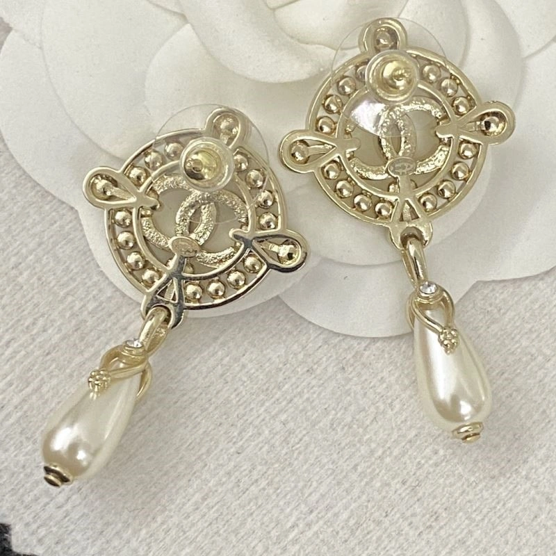 Chanel Earrings Sophisticated 224364