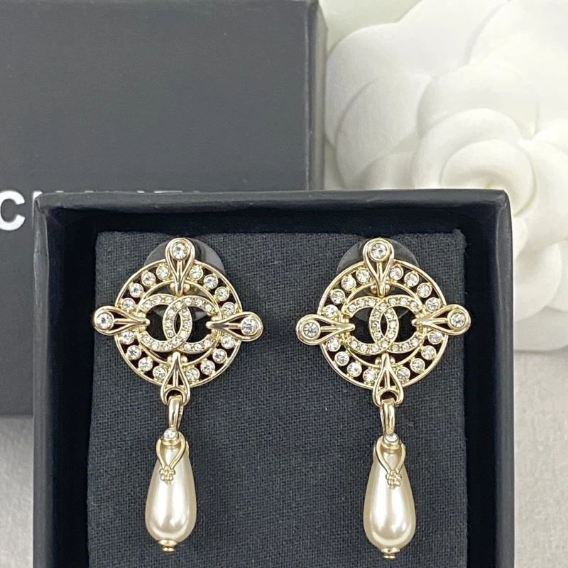 Chanel Earrings Sophisticated 224364