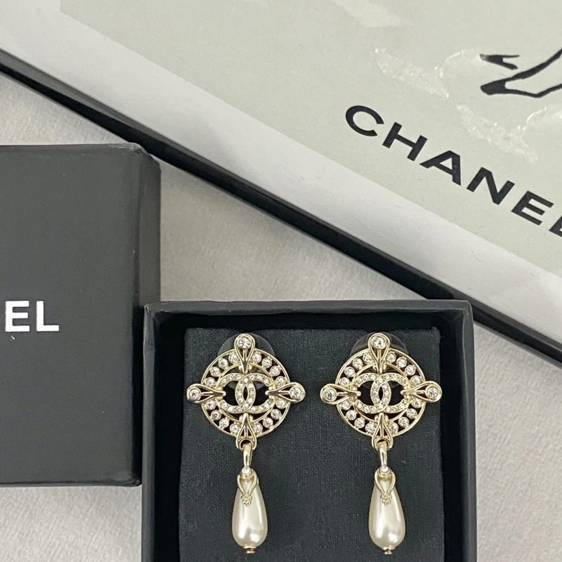 Chanel Earrings Sophisticated 224364