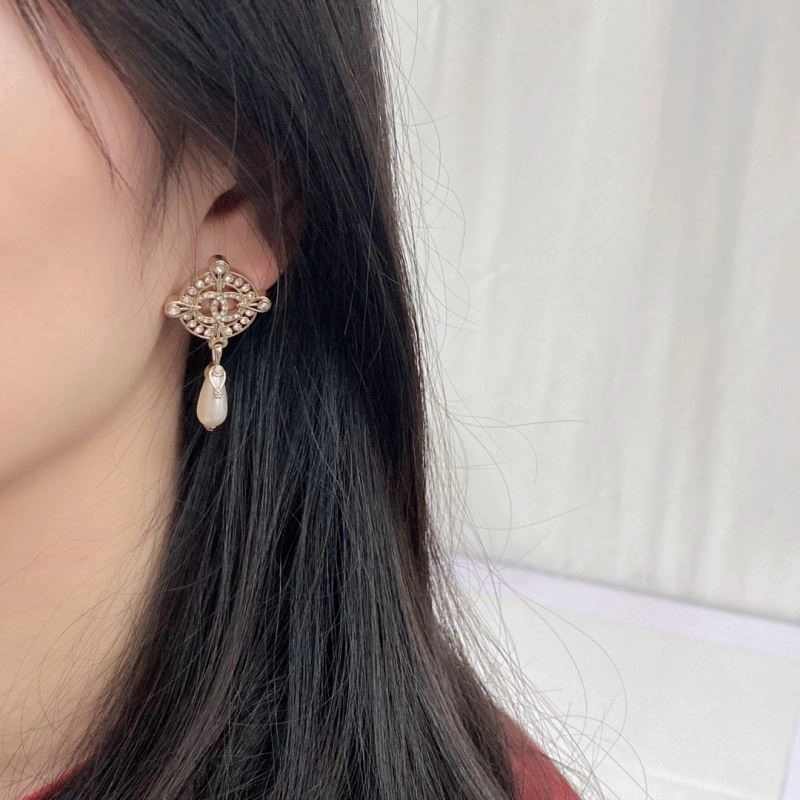 Chanel Earrings Sophisticated 224364