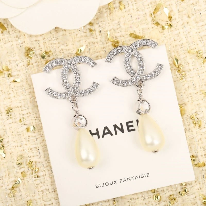 Chanel Earrings Affordable 224231