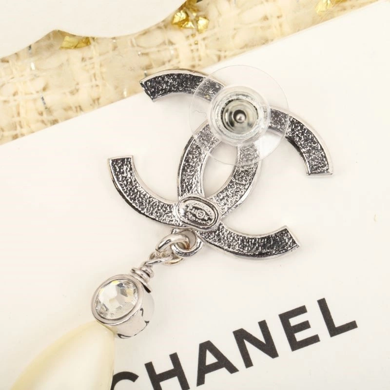 Chanel Earrings Affordable 224231