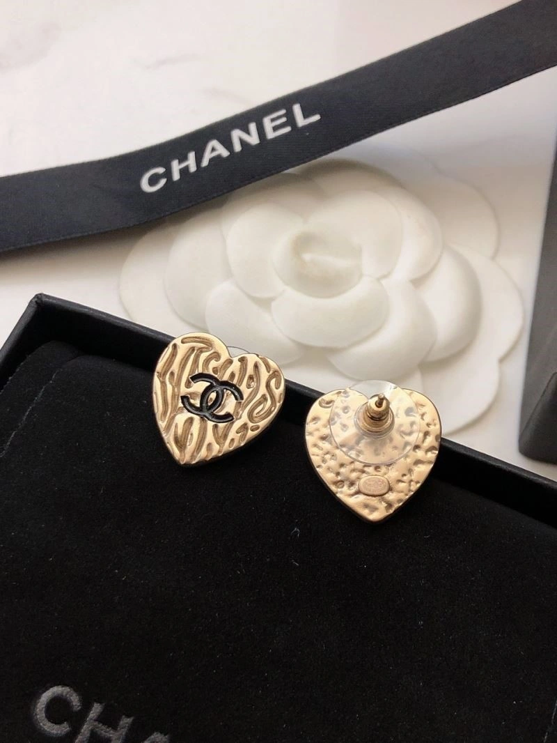 Chanel Earrings Sleek 224204