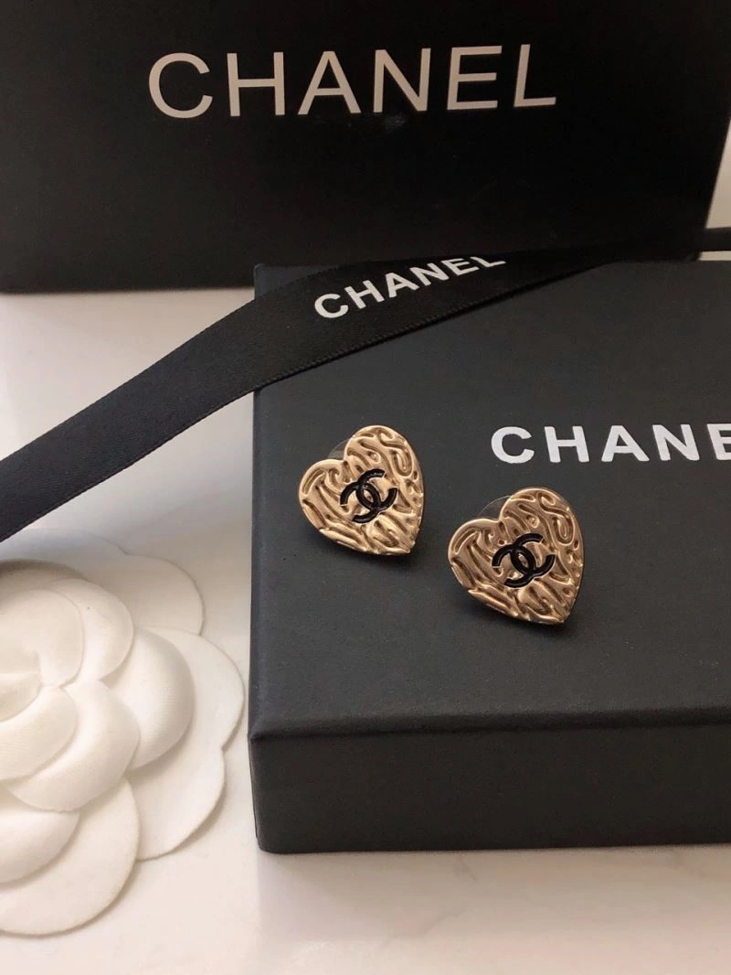 Chanel Earrings Sleek 224204