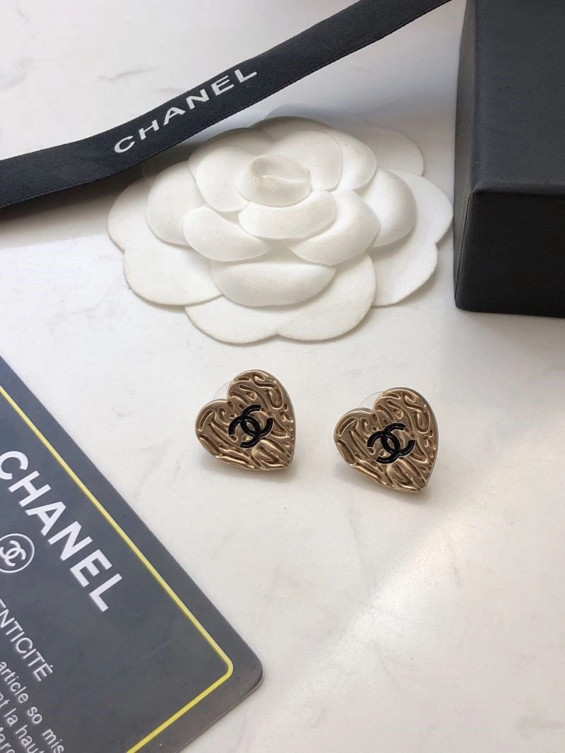 Chanel Earrings Sleek 224204
