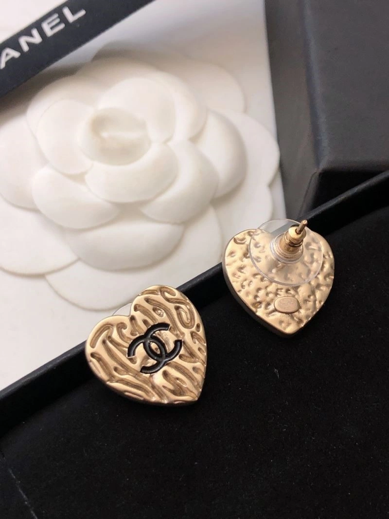 Chanel Earrings Sleek 224204