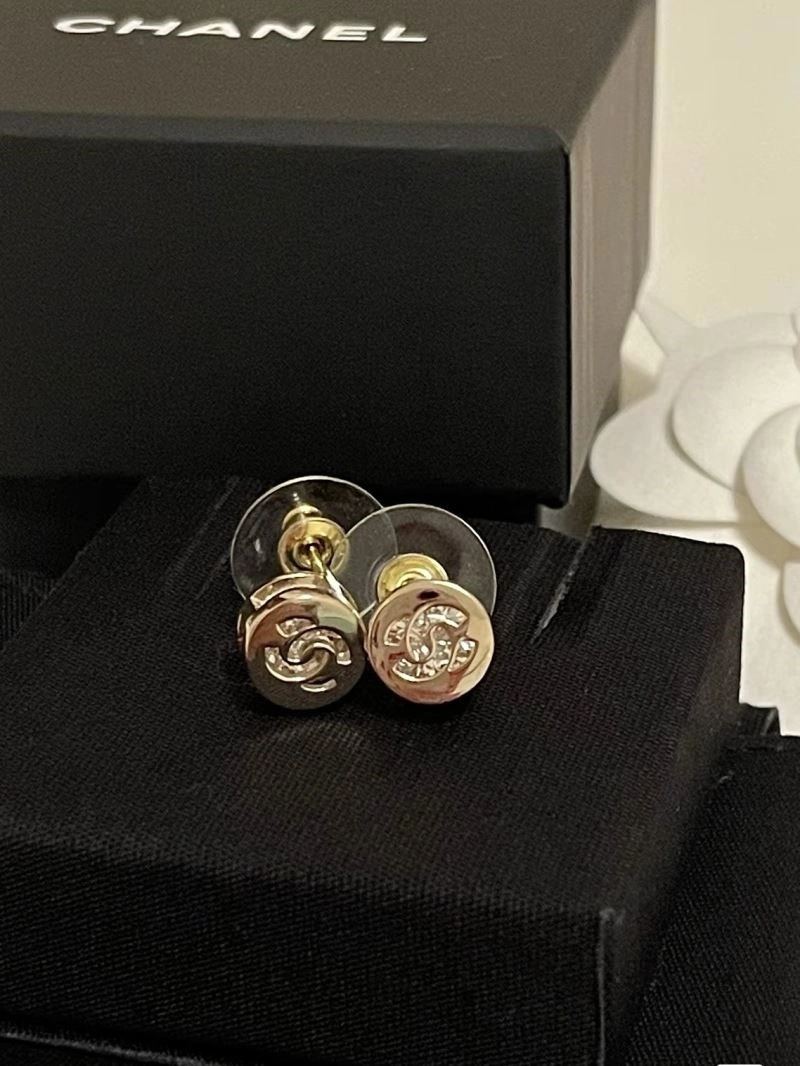 Chanel Earrings Compact 224249