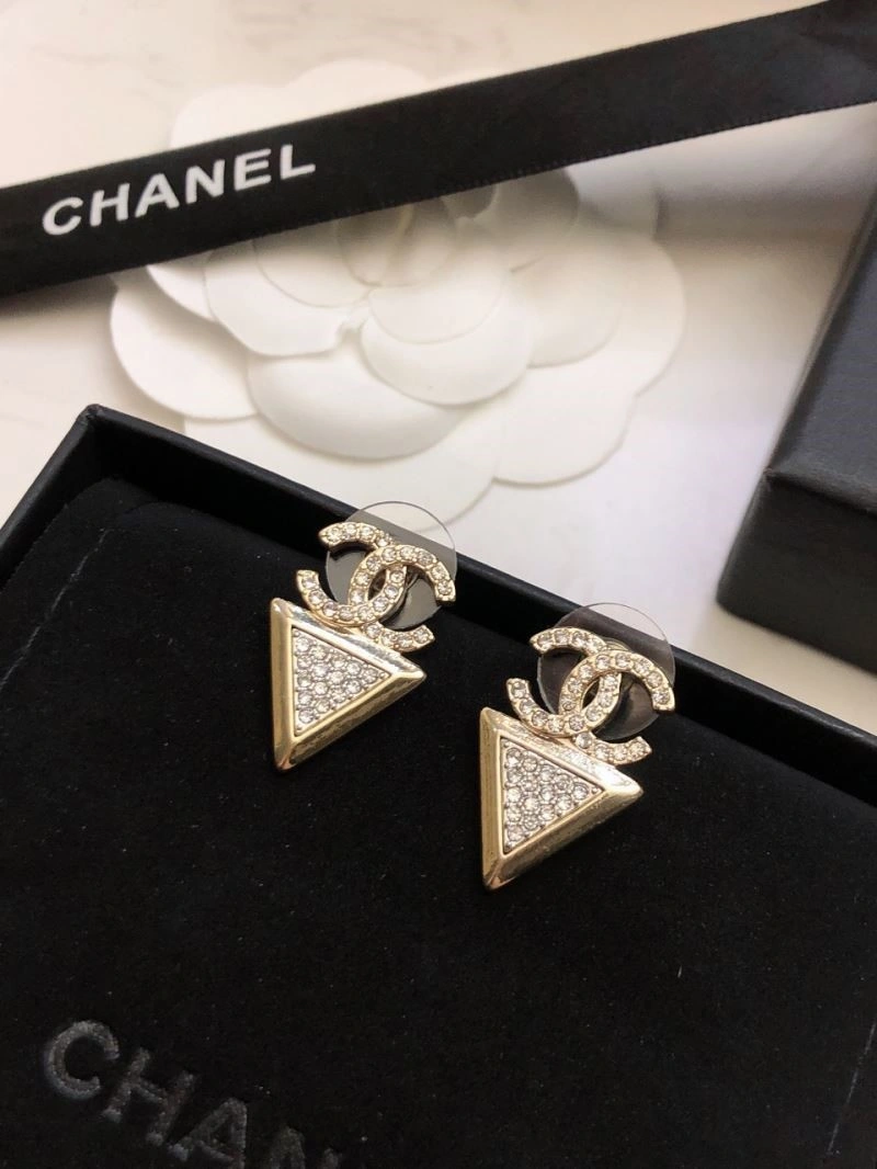 Chanel Earrings Lightweight 224205