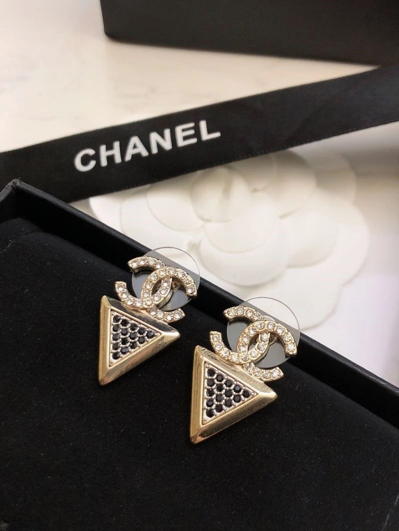 Chanel Earrings Lightweight 224205