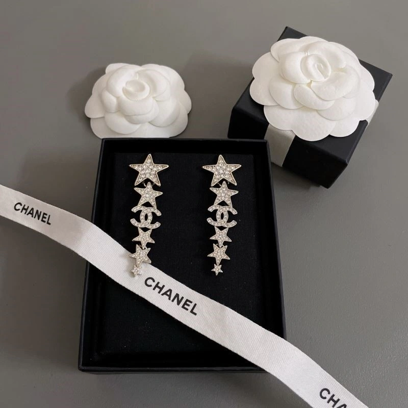 Chanel Earrings Bold 224207