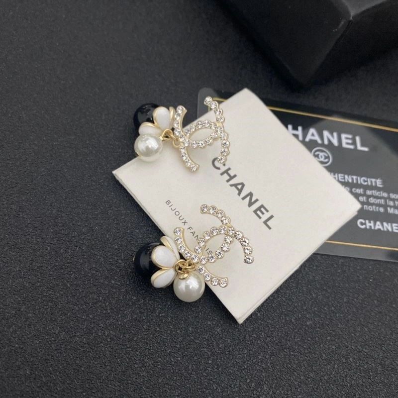 MoistureWicking Chanel Earrings 224217