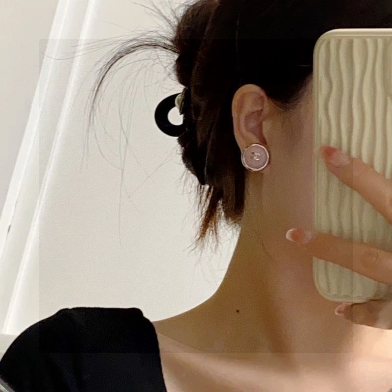 Chanel Earrings Sleek 224192