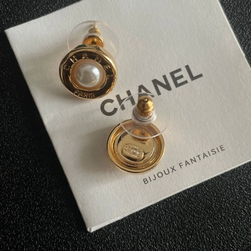 Compact Chanel Earrings 224193