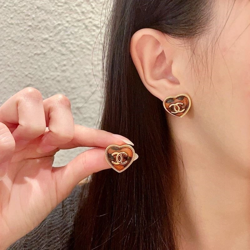 Minimalist Chanel Earrings 224188