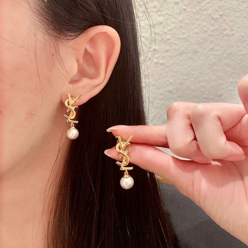 EasyMatch Chanel Earrings 224185