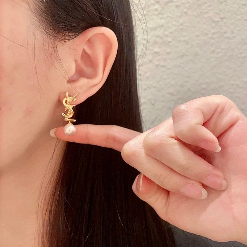 EasyMatch Chanel Earrings 224185