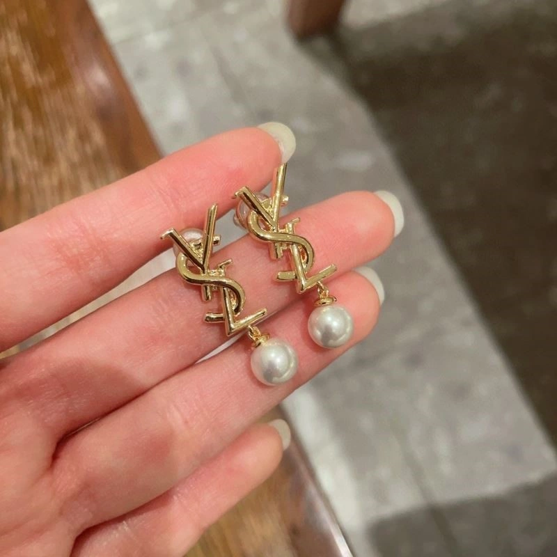 EasyMatch Chanel Earrings 224185