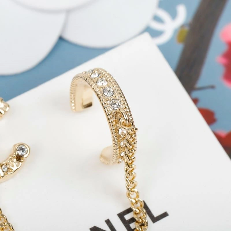 GoodFit Chanel Earrings 224174