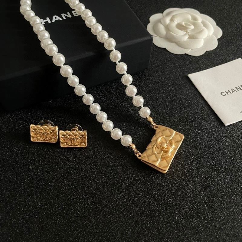 Chanel Earrings GoAnywhere 224175