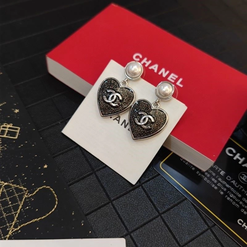 Chanel Earrings Affordable 224210