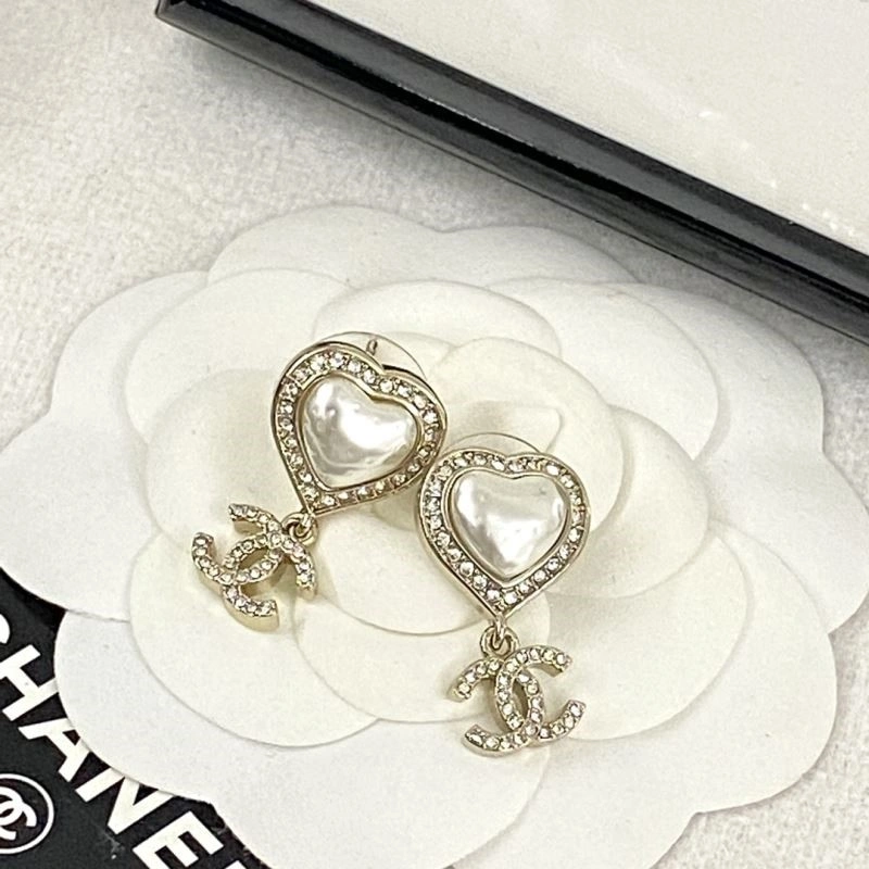 Reliable Chanel Earrings 224176