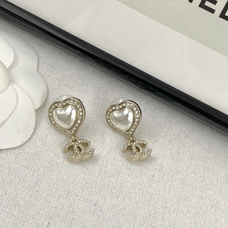 Reliable Chanel Earrings 224176