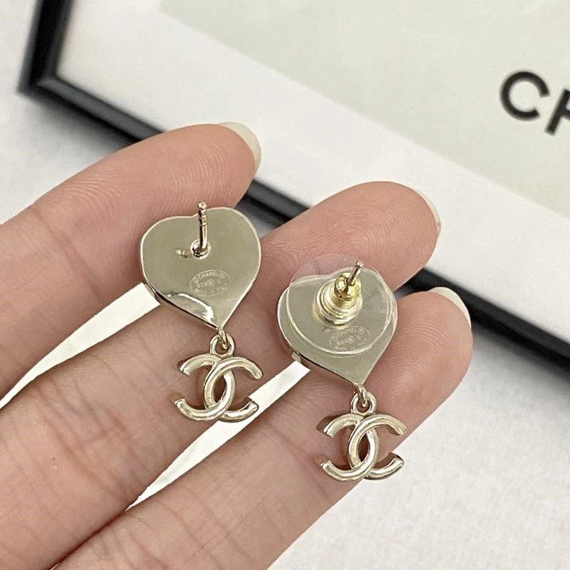 Reliable Chanel Earrings 224176