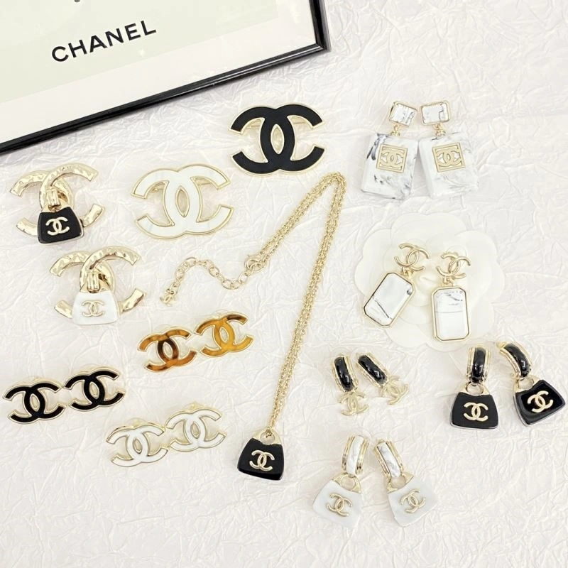 MultiPurpose Chanel Earrings 224196