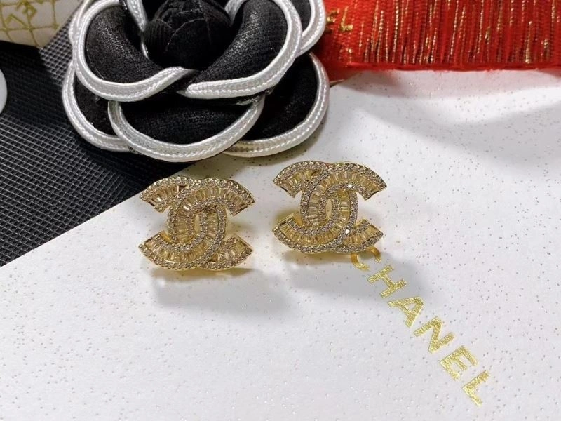 Tailored Chanel Earrings 224177