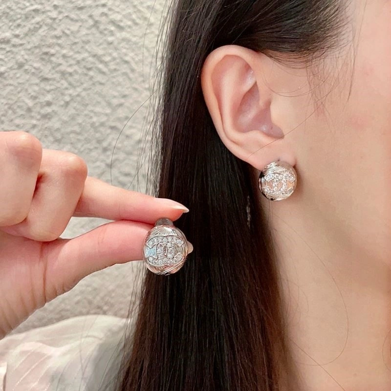 Chanel Earrings SmoothTexture 224209