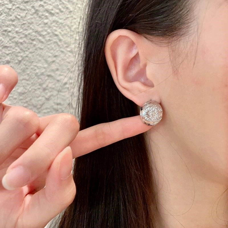 Chanel Earrings SmoothTexture 224209
