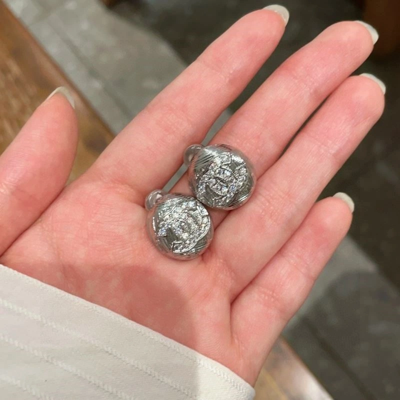 Chanel Earrings SmoothTexture 224209