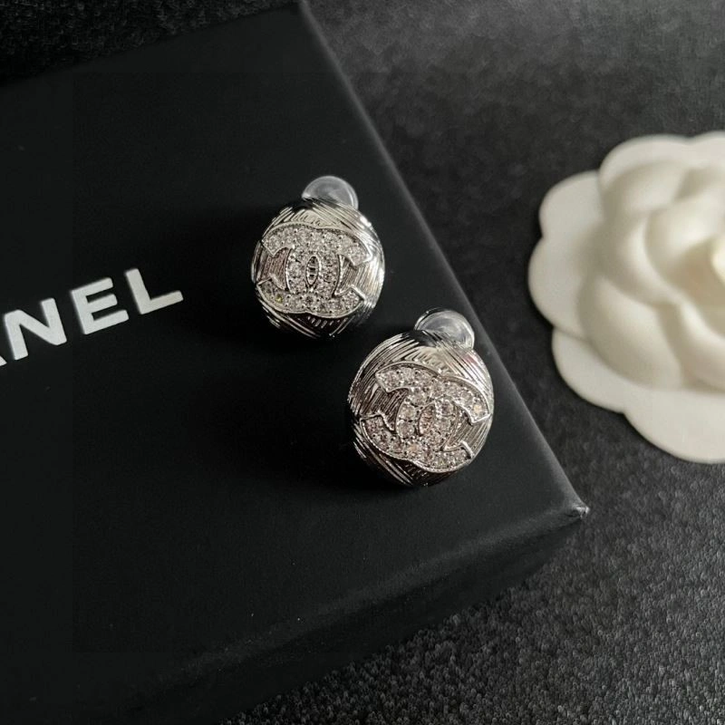 Chanel Earrings SmoothTexture 224209
